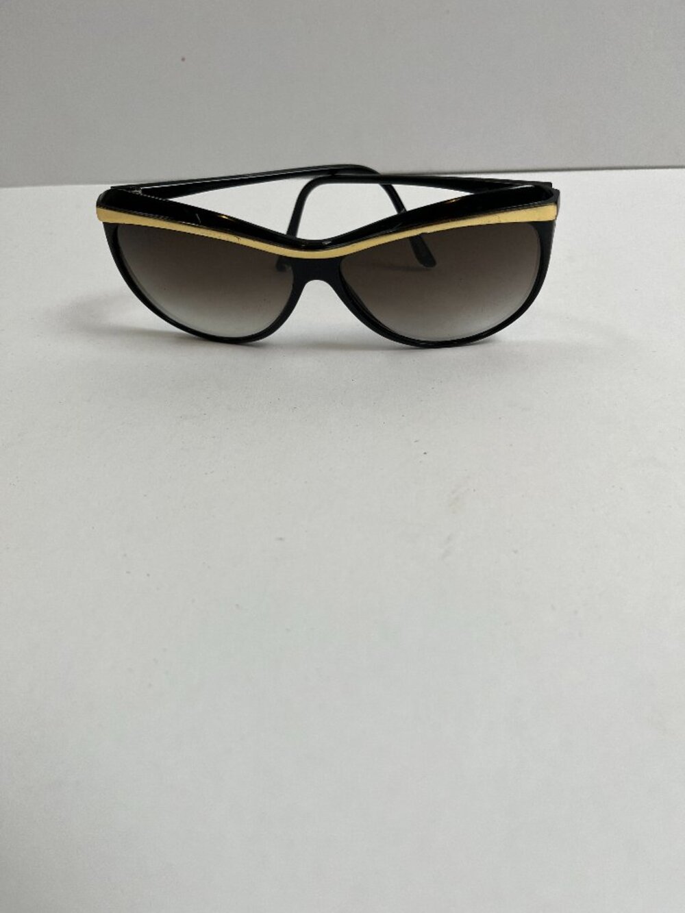 1980s Taiwan 1208 Cat-Eye Sunglasses Black Acetate Frame Sweeping Gold-Tone Met